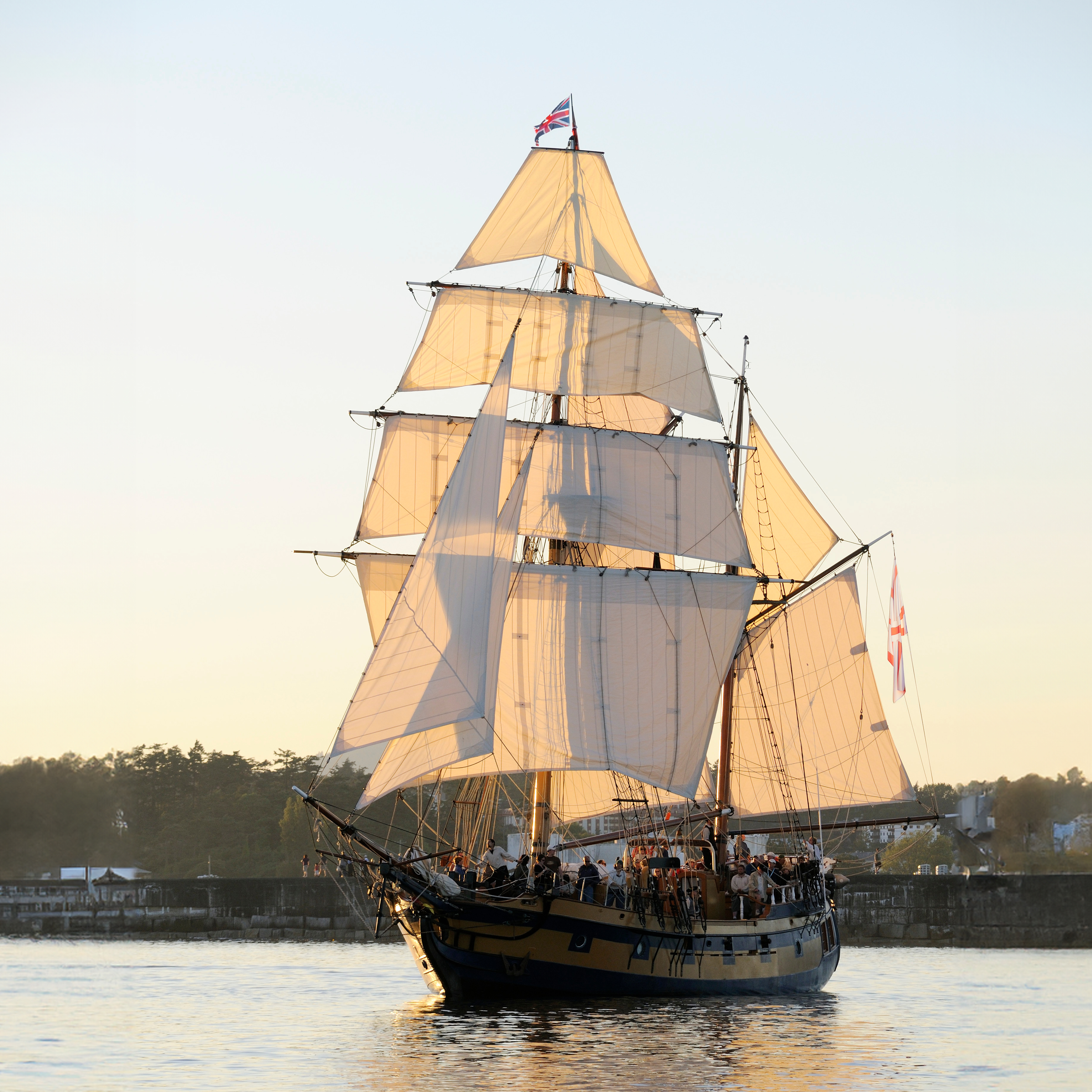 Navy-ship